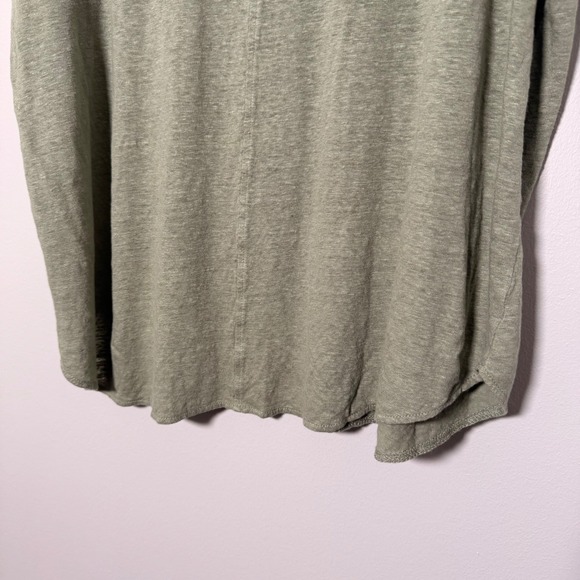 100% Linen Knit V-Neck Tee by Tahari- Plus Size 1X- Sage Green Minimalist Staple - Picture 12 of 12
